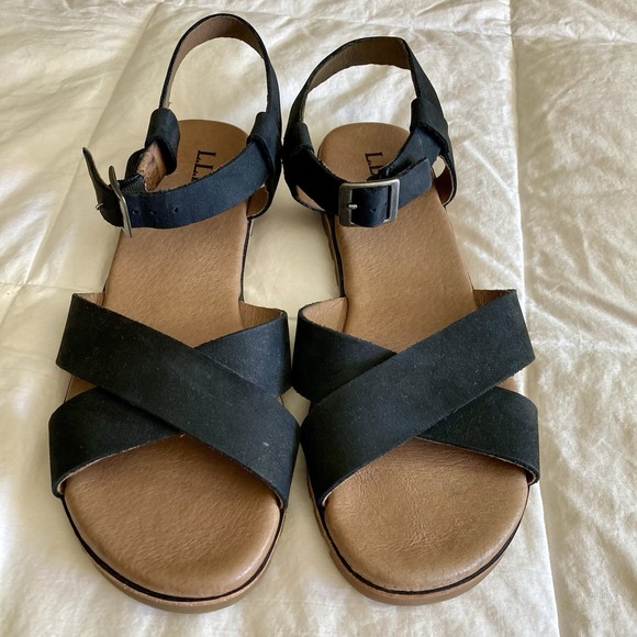 LL Bean Women's Lakewashed Sandals Black US 9M Nubuck Leather Ankle Strap EUC - Picture 2 of 13